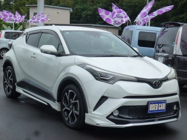 TOYOTA C-HR 4WD