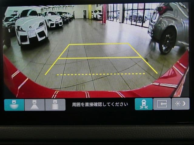 Car thumbnail 4