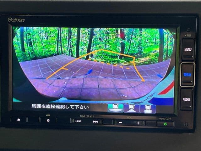 Car thumbnail 4