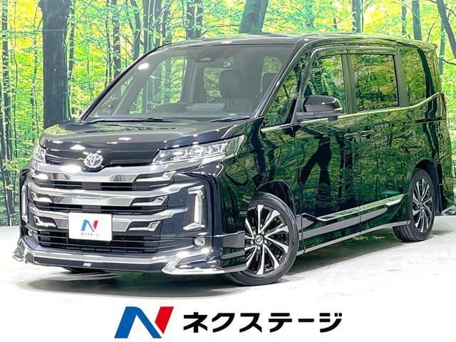 TOYOTA NOAH