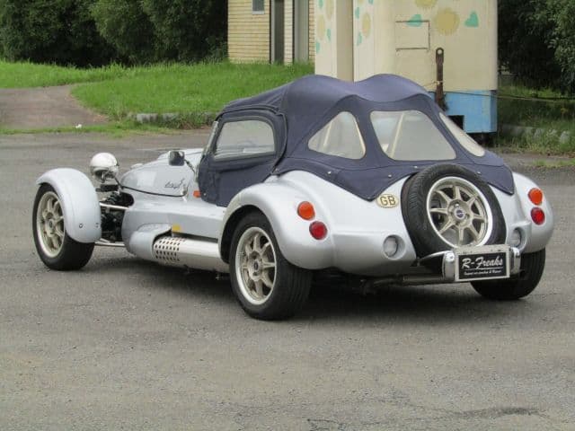 MITSUOKA