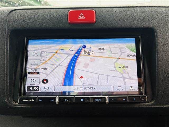 Car thumbnail 4