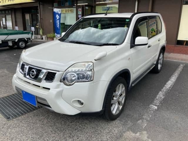 NISSAN
