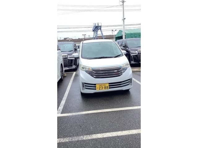NISSAN