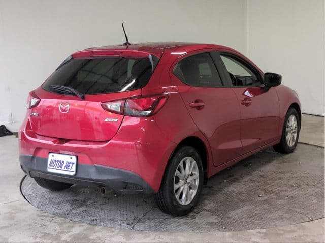 Car thumbnail 2