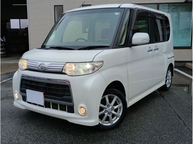 DAIHATSU TANTO CUSTOM 4WD