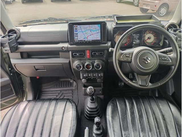 Car thumbnail 3