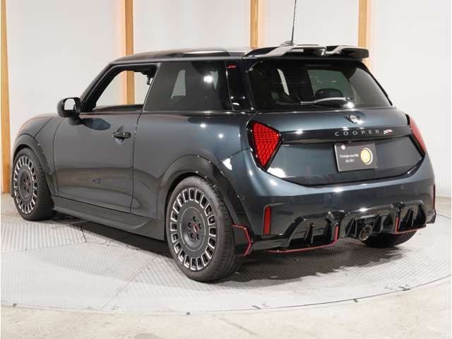 Car thumbnail 2