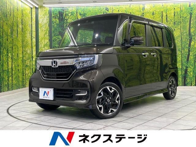 HONDA N BOX CUSTOM 4WD