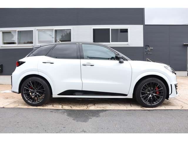 Car thumbnail 4