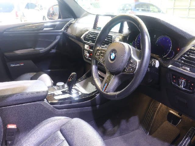 Car thumbnail 4