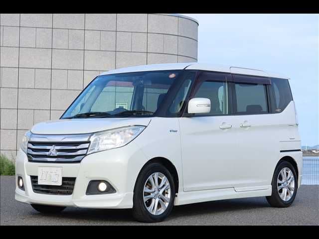 MITSUBISHI DELICA D:2 2WD