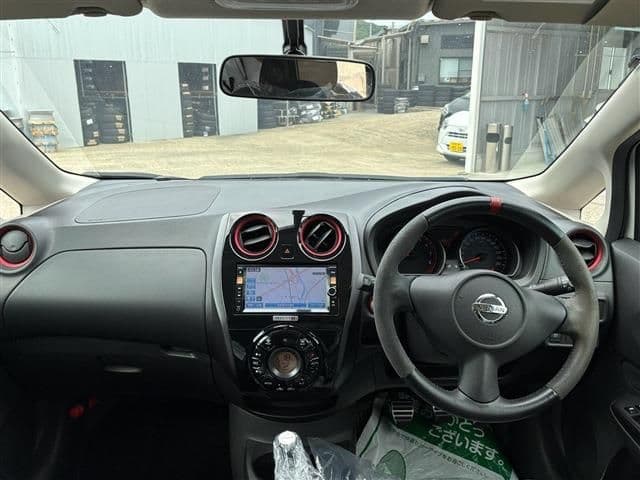 Car thumbnail 3