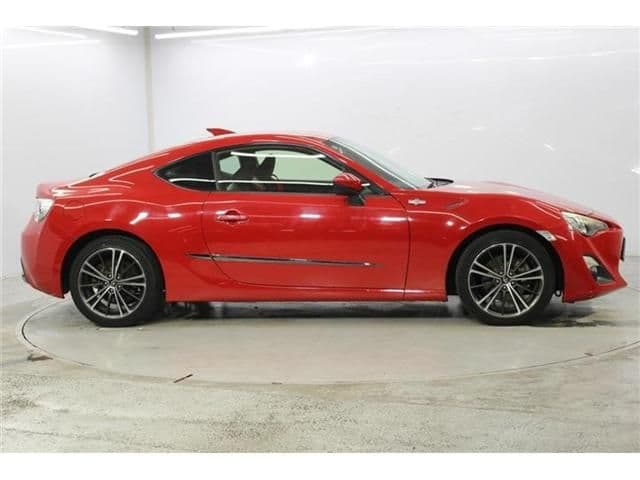 Car thumbnail 4