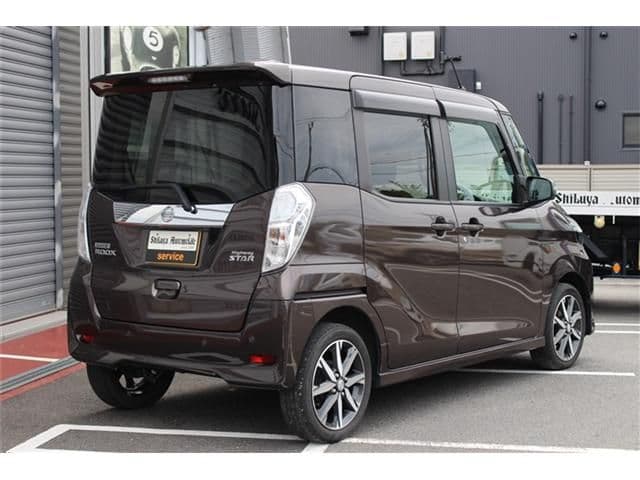 Car thumbnail 3