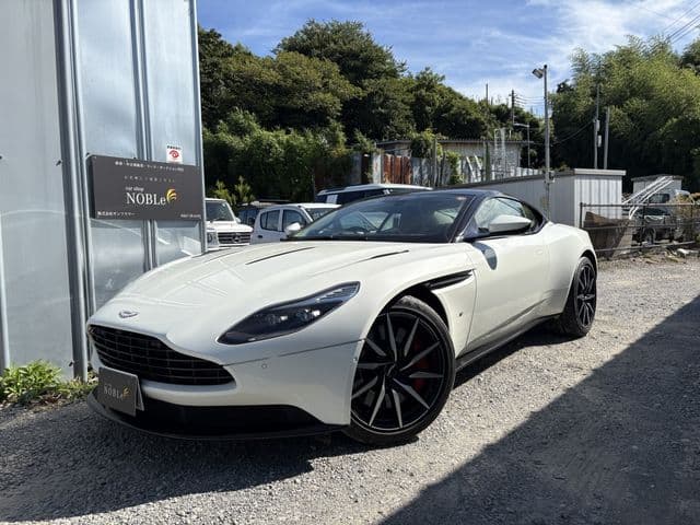 ASTON MARTIN