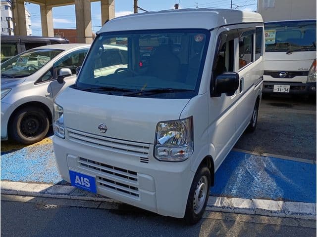 NISSAN NV100 CLIPPER