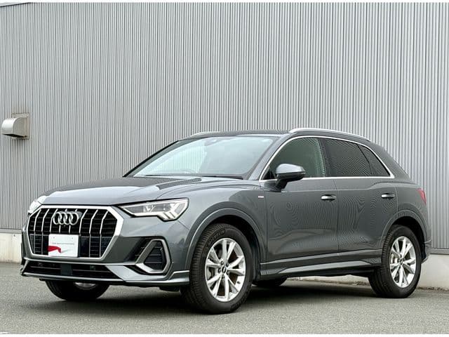 AUDI AUDI Q3
