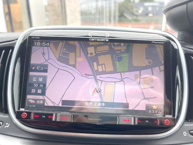 Car thumbnail 4