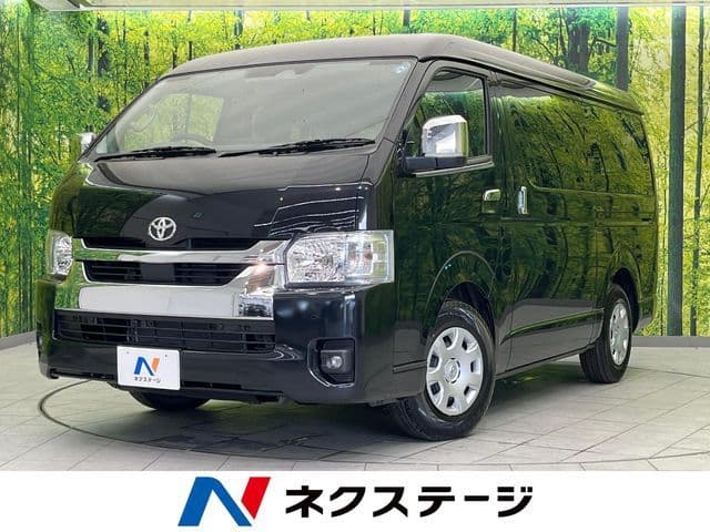 TOYOTA HIACE wagon