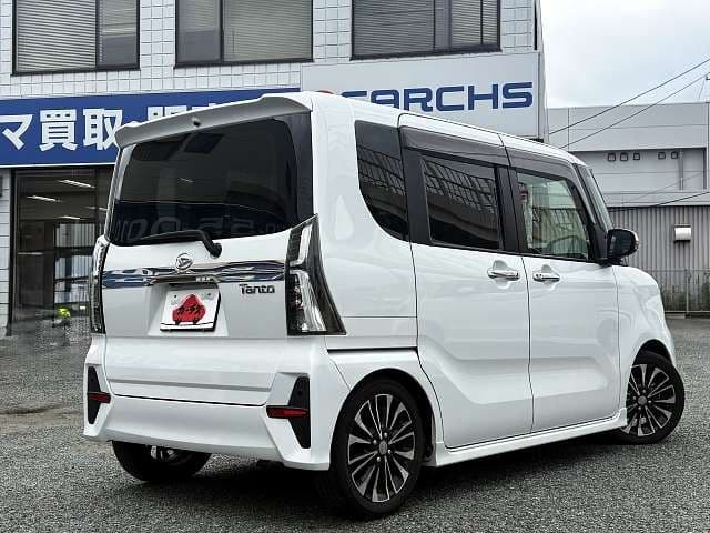 Car thumbnail 3