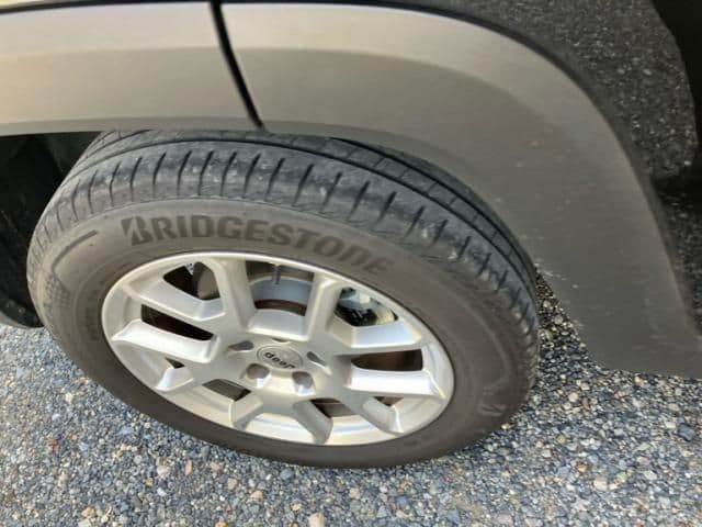 Car thumbnail 3