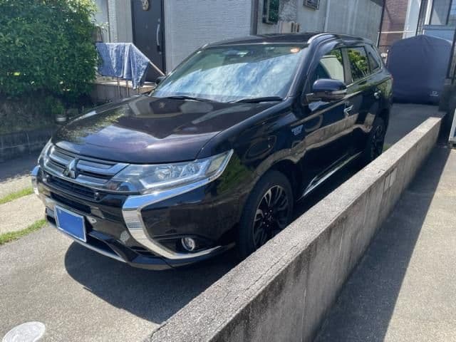 MITSUBISHI OUTLANDER PHEV