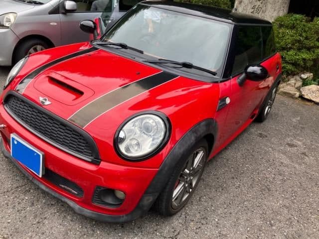 Car thumbnail 3