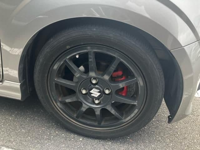 Car thumbnail 4
