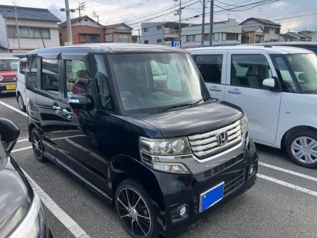 HONDA N BOX CUSTOM