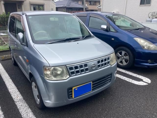 NISSAN
