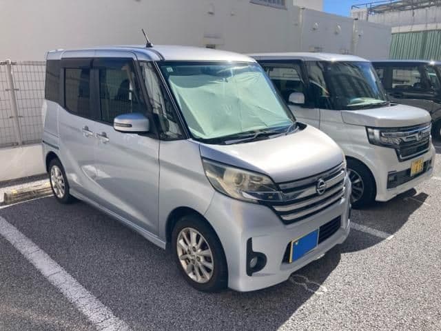 NISSAN DAYZ ROOX