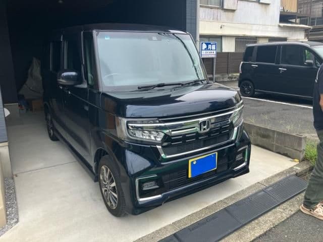 HONDA N BOX CUSTOM 4WD