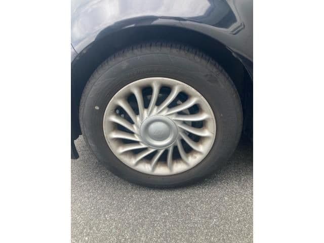 Car thumbnail 4