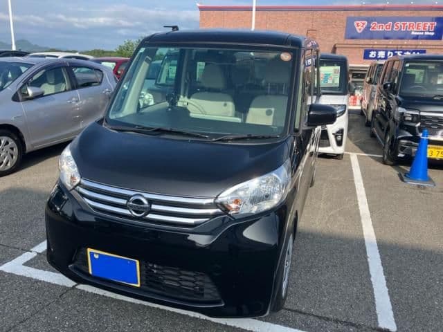 NISSAN DAYZ ROOX
