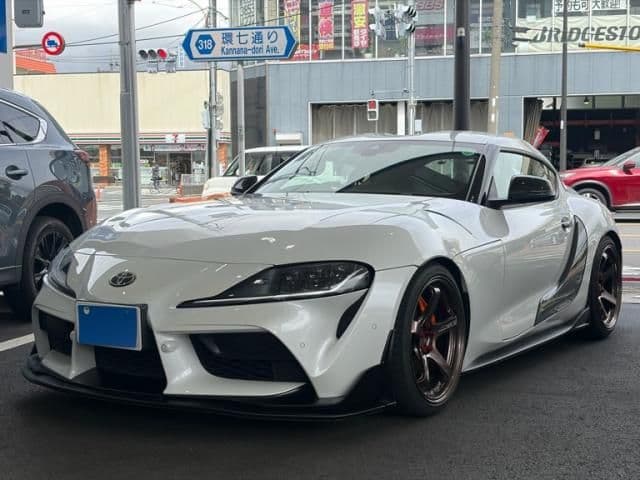 Car image 1