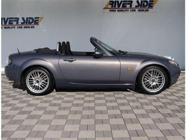 Car thumbnail 4