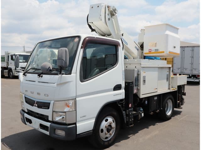 MITSUBISHI CANTER