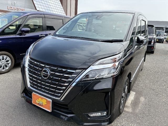 NISSAN SERENA  S-HYBRID