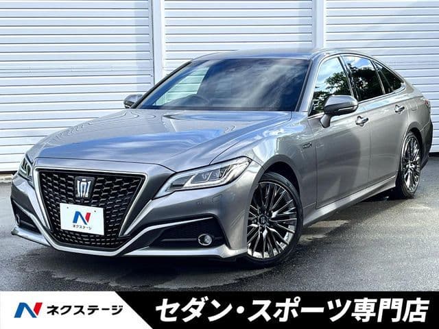 TOYOTA CROWN sedan hybrid