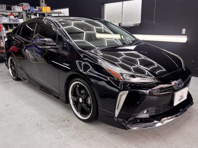 Car thumbnail 2