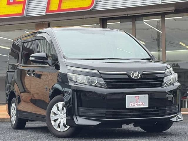 TOYOTA VOXY 4WD