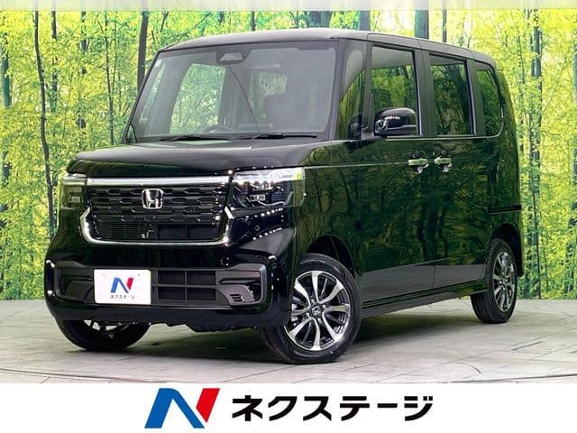 HONDA N BOX CUSTOM 4WD
