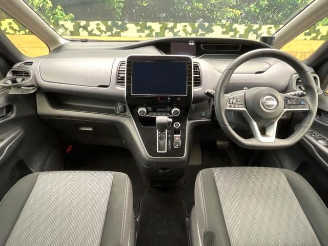NISSAN