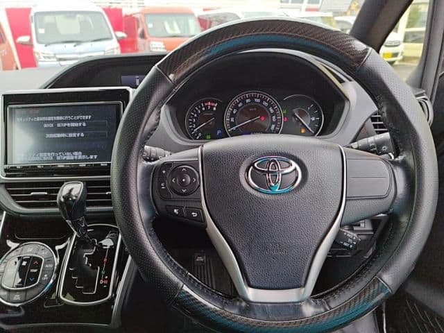 Car thumbnail 3