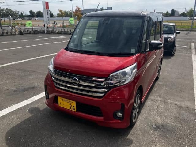 NISSAN DAYZ ROOX 4WD