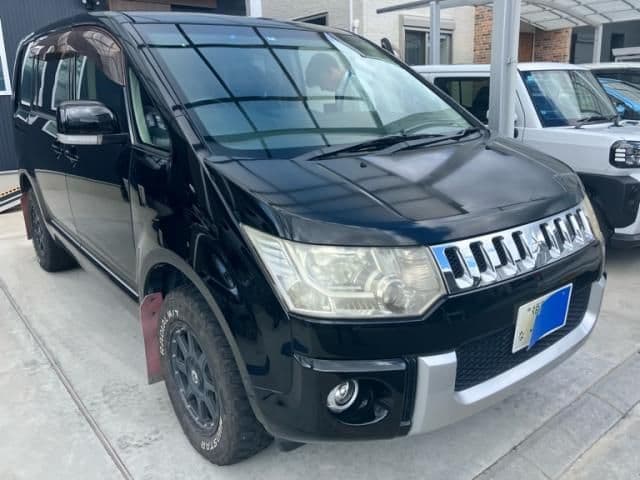 MITSUBISHI DELICA D:5 2WD