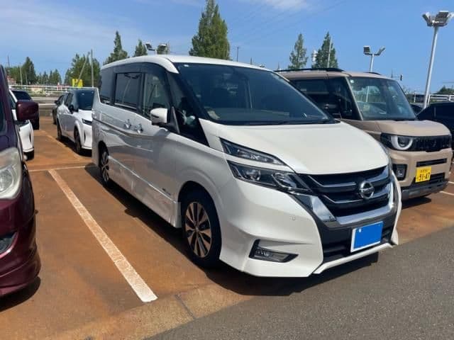 NISSAN SERENA  S-HYBRID