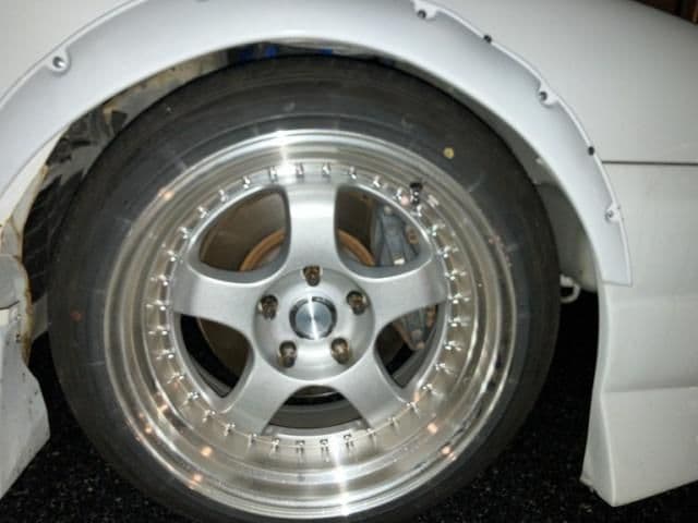 Car thumbnail 3