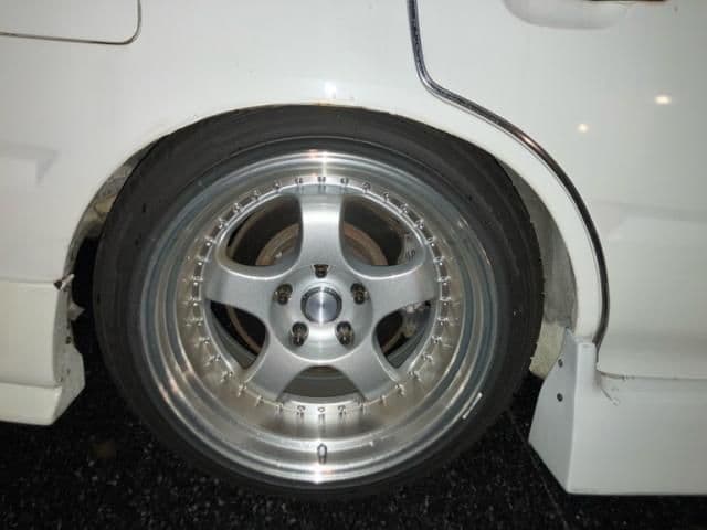 Car thumbnail 4